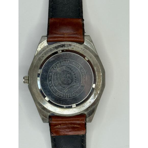 Tommy Hilfiger Vintage Genuine Leather Wrist Watch EXCELLENT CONDITION